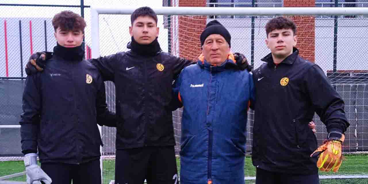 Eskişehirspor'da kaleciler Elban'a emanet