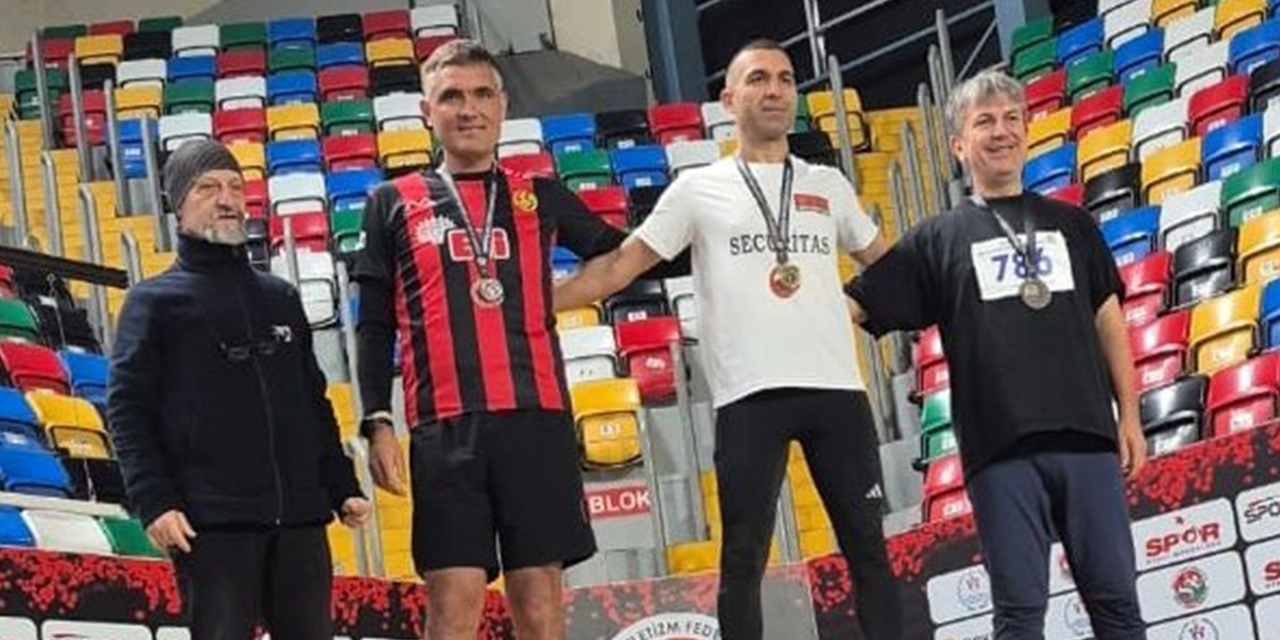 Eskişehirli sporcular madalyalara doymadı