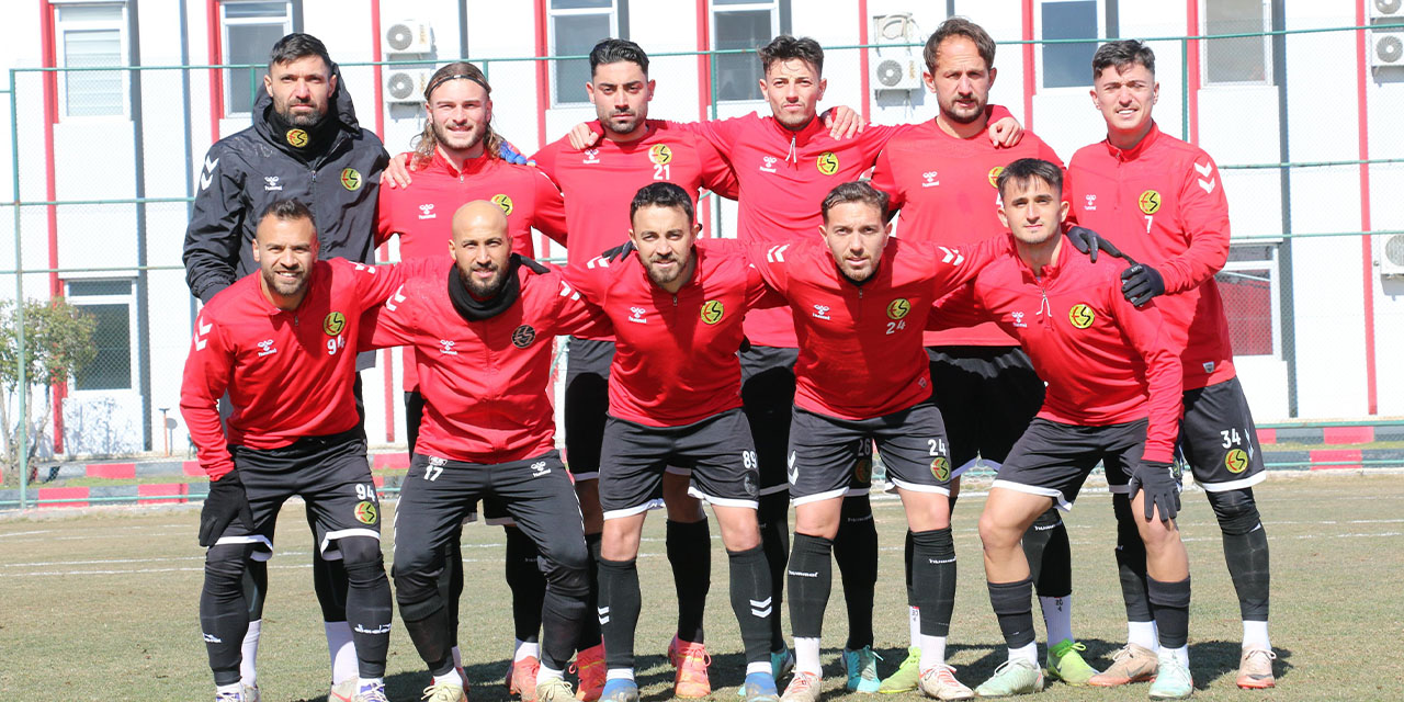 Es-Es özel maçı kazandı (1-0)
