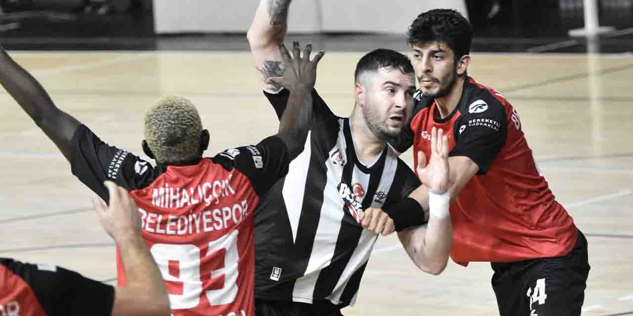 Mihalıççık Belediyesi lider Beşiktaş önünde