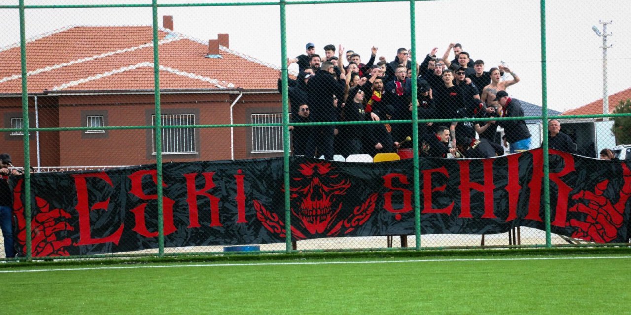 Eskişehirspor taraftarları takımı yalnız bırakmadı