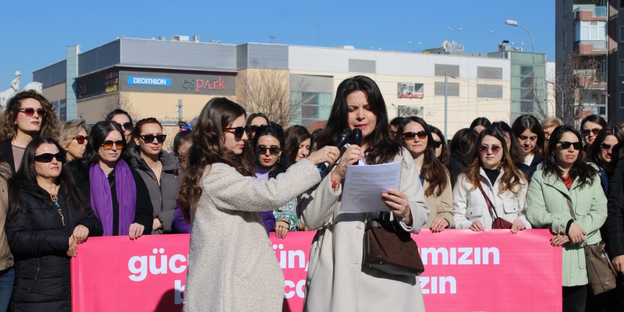 “Toplumun yarısı olan kadınlar yok sayılıyor”
