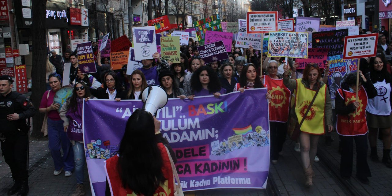Kadınlara yönelik övgüler harika da yaşamın gerçekleri korkunç