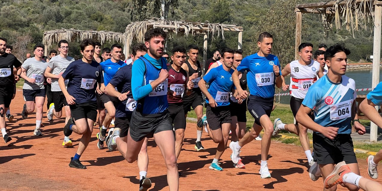 Anadolu Üniversitesi Kros Takımı'ndan büyük başarı