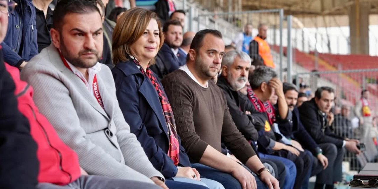 Ayşe Ünlüce: “Yeter ki inancımızı kaybetmeyelim”