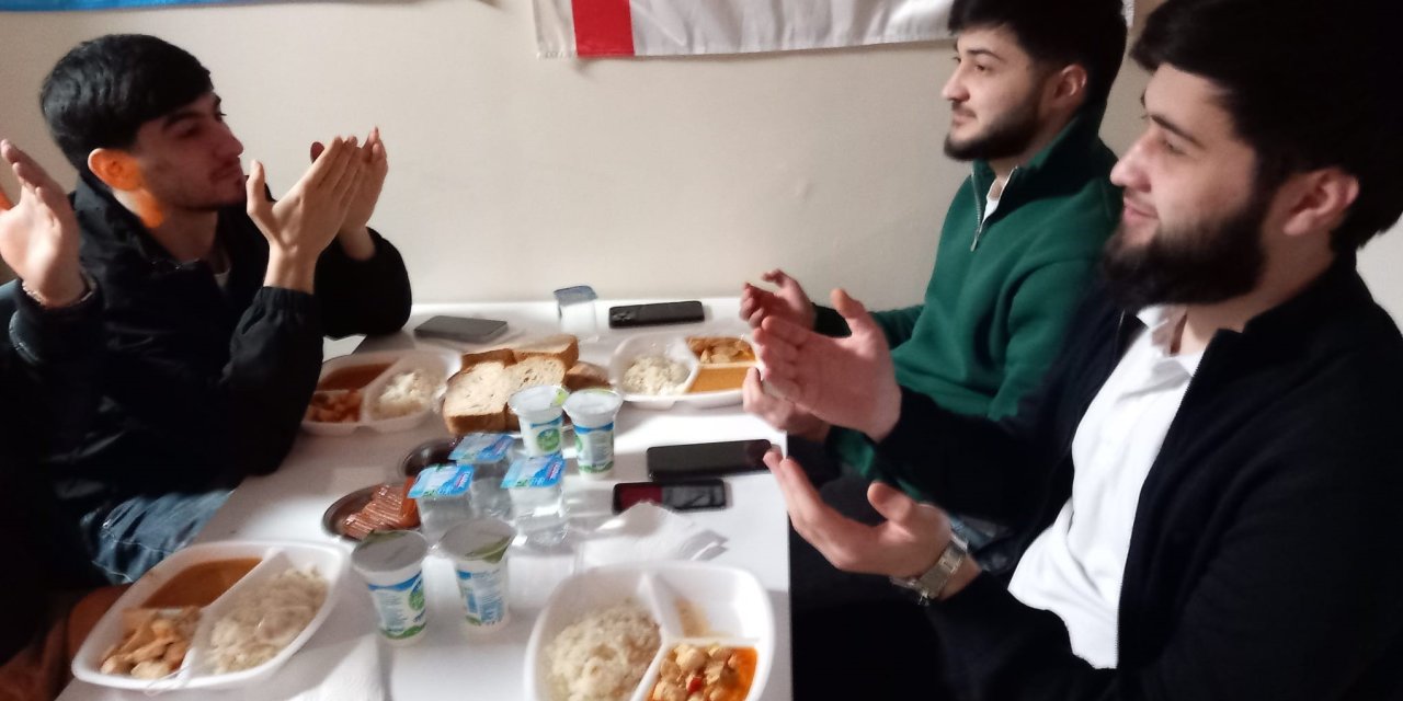 Türk Dünyası öğrencileri iftarlarını birlikte açtı
