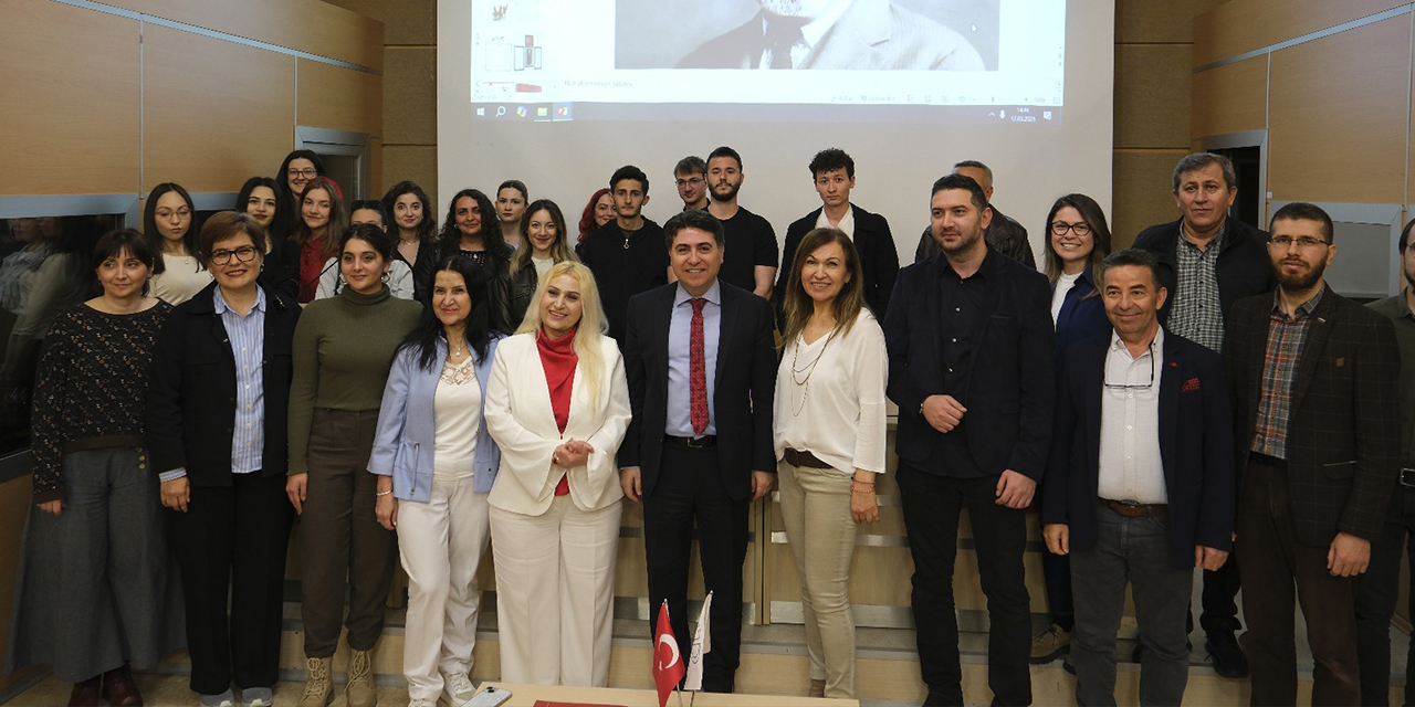 Mehmet Akif Ersoy’un gençlere yönelik idealleri anlatıldı