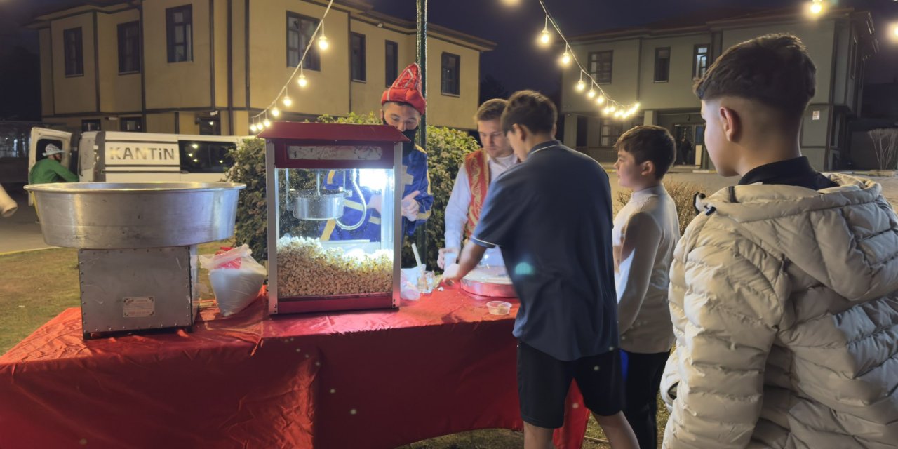 Eskişehir'de çocuklara özel bir iftar programı düzenledi