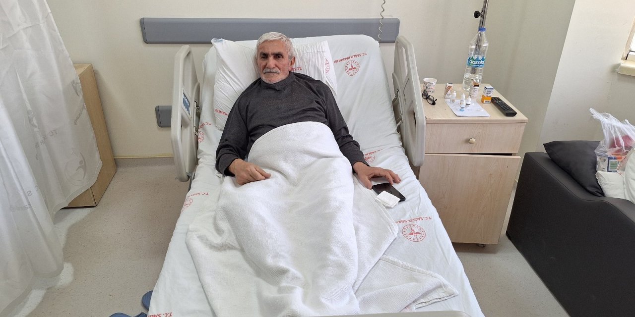 Gazoz kapağının patlaması yüzünden gözü yaralandı