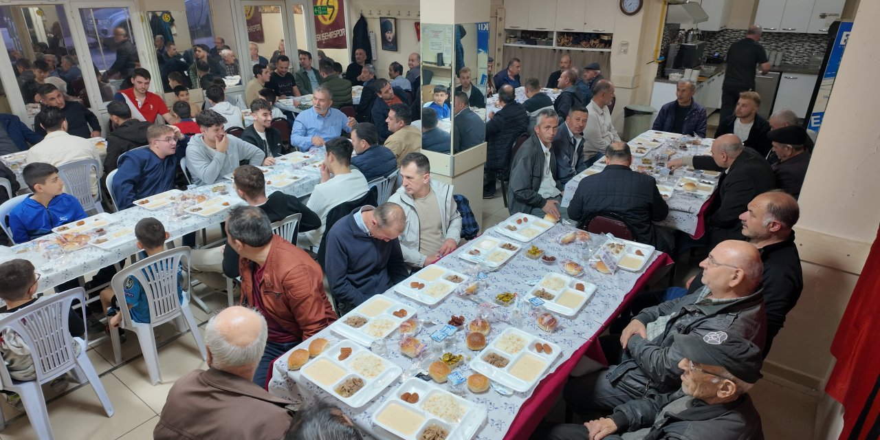 300 vatandaş oruçlarını beraber açtı