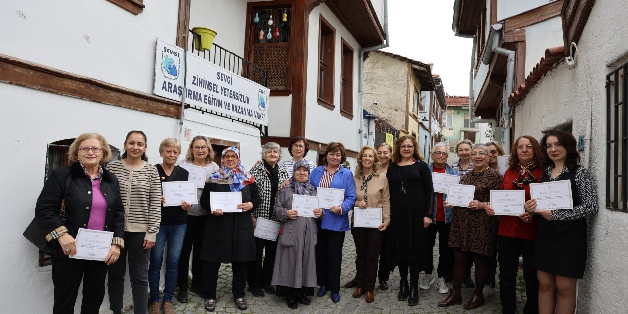 Eskişehir'de “Kendi Işığında Parla Atölyesi” yapıldı