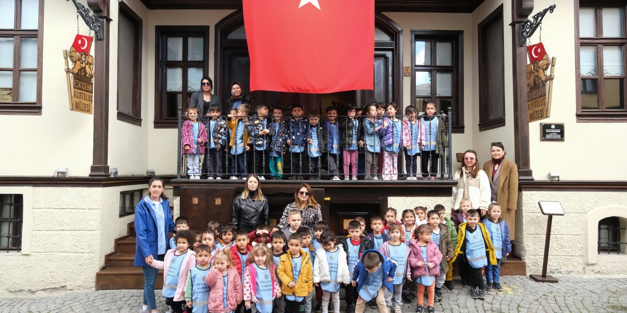 Eskişehir'de minikler Kurtuluş Müzesi’ni ziyaret etti