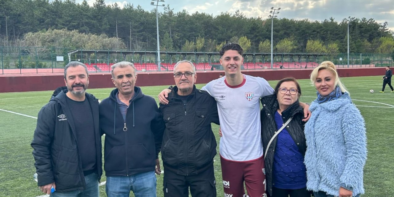 Mehmet Efe Başaran şehrinde tur atladı