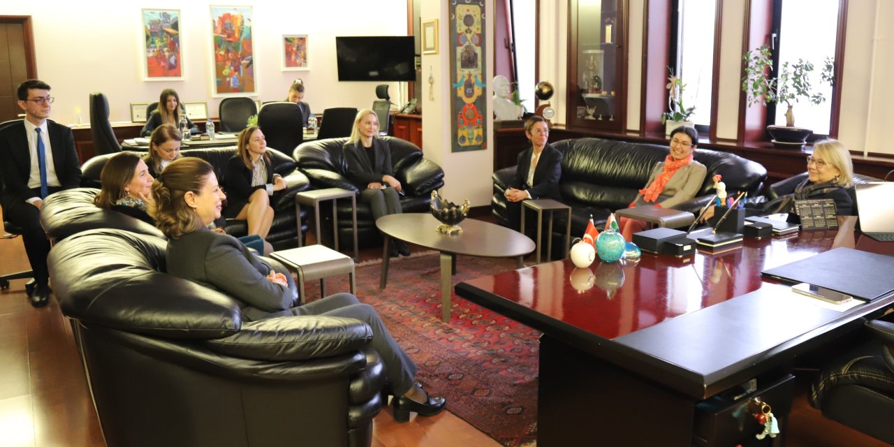 Finlandiya Büyükelçisi Ayşe Ünlüce'yi ziyaret etti