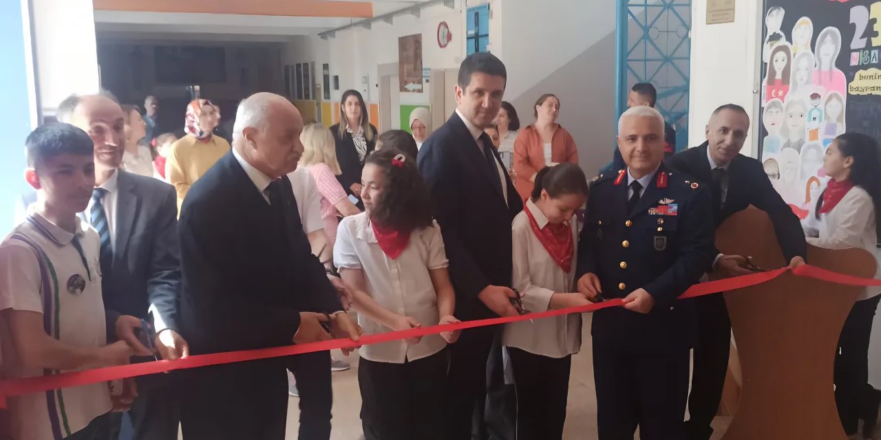 ‘Atatürk Çocukları Çok Severdi' sergisi düzenlendi