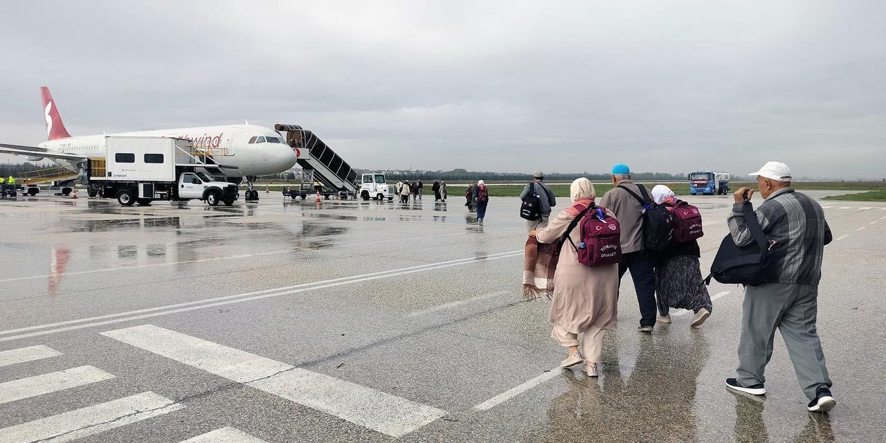 Eskişehir’den gidecek ilk hac kafilesi uğurlandı