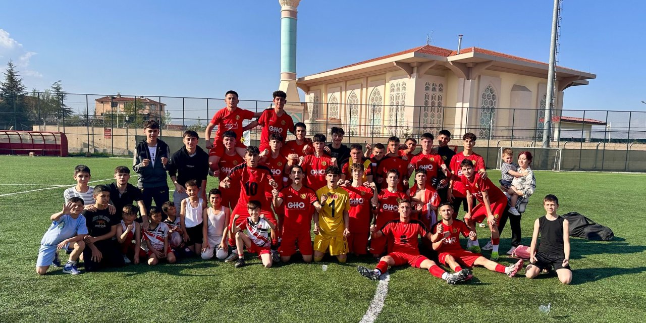 U17’ler tur için Pendik önünde