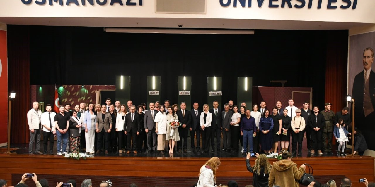 Reis Bey tiyatro oyunu sahnelendi