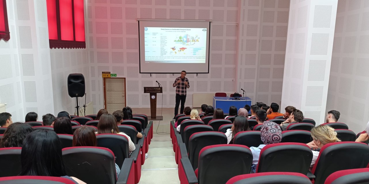 "Perovskit Fotovoltaikler" semineri gerçekleştirildi