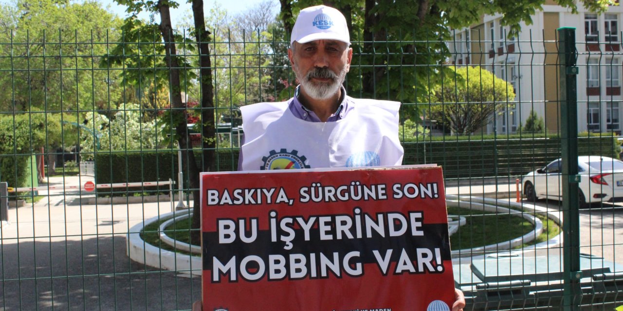 DSİ önünde sürgüne karşı tek kişilik eylem
