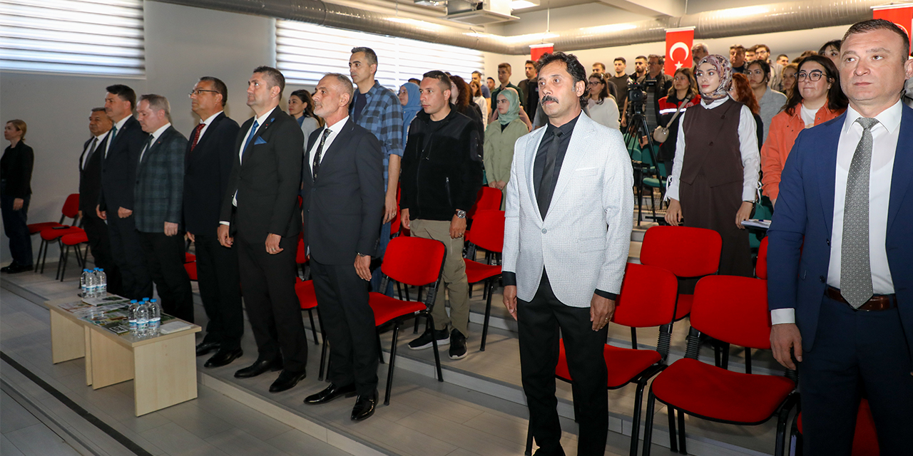 Eskişehir'de “Yeşil yakalılarla söyleşiler” gerçekleşti