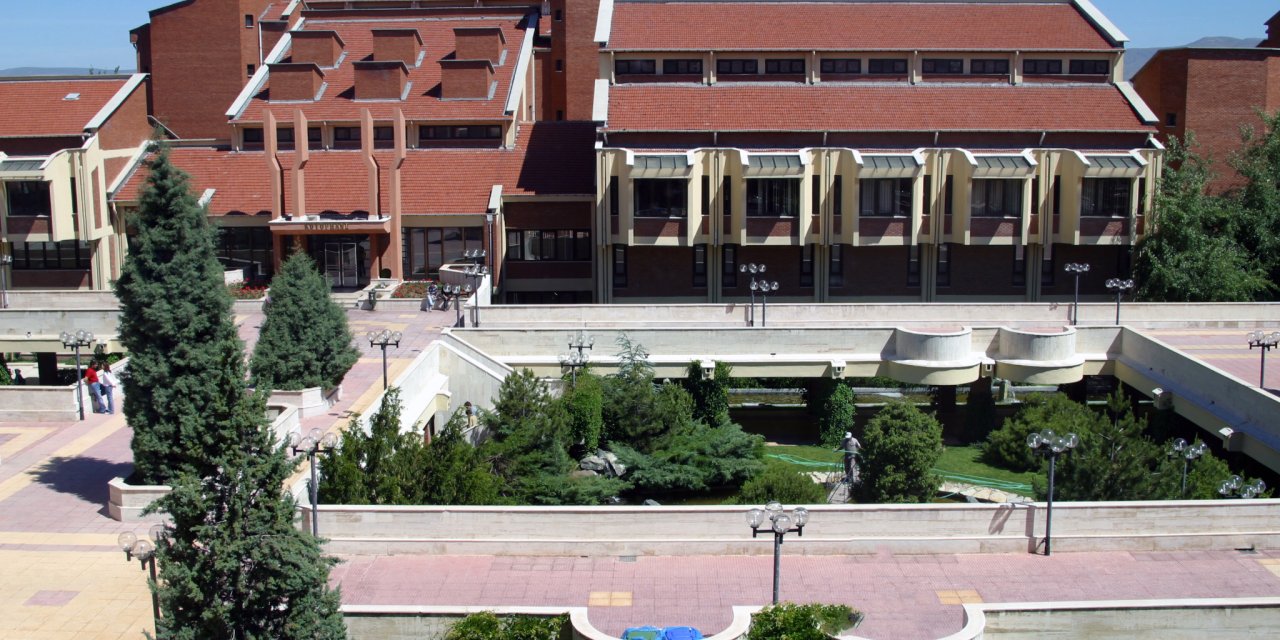 Anadolu Üniversitesi RFID sistemine geçiş yaptı