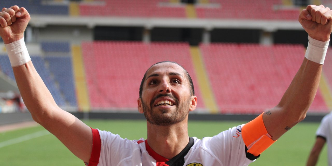 Önce Anadolu sonra Eskişehirspor'da şampiyonluk sevinci yaşadılar