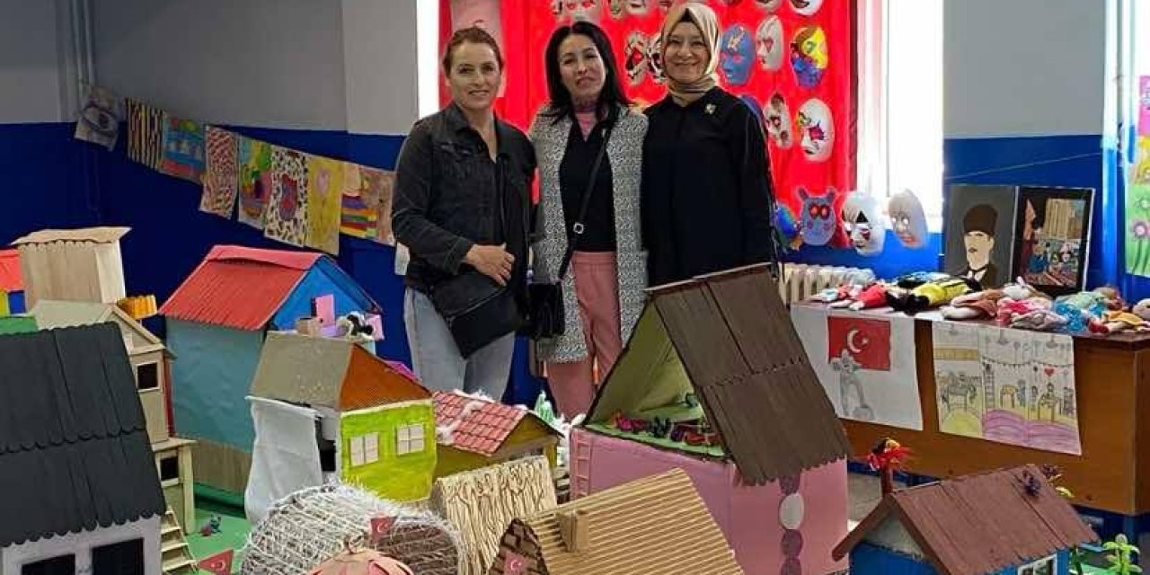 Eskişehir'de miniklerden yıl sonu sergisi