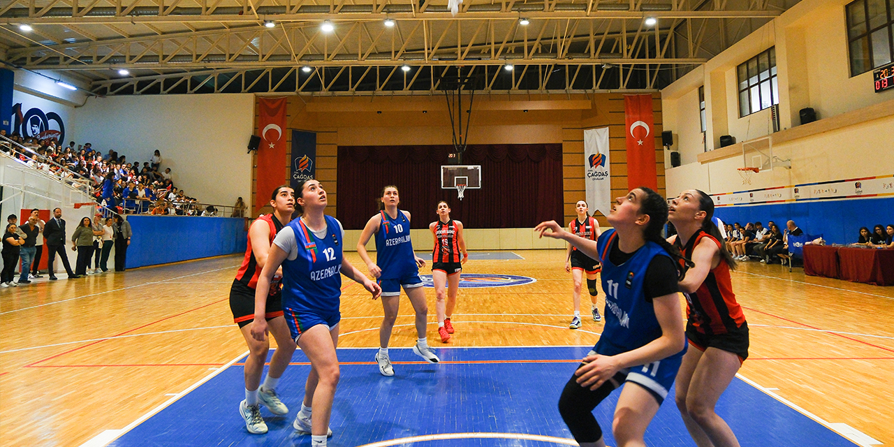 Eskişehir'de dostluk maçı oynandı