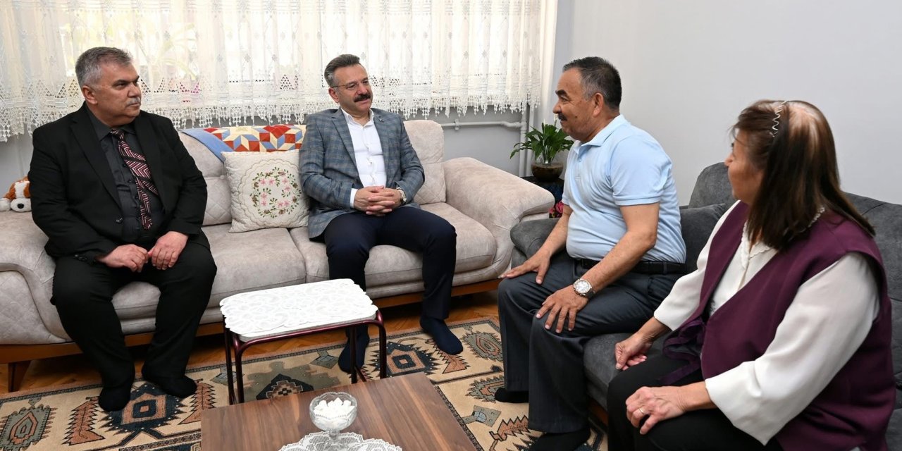Vali Aksoy’dan Anneler Günü’nde şehit annesine ziyaret
