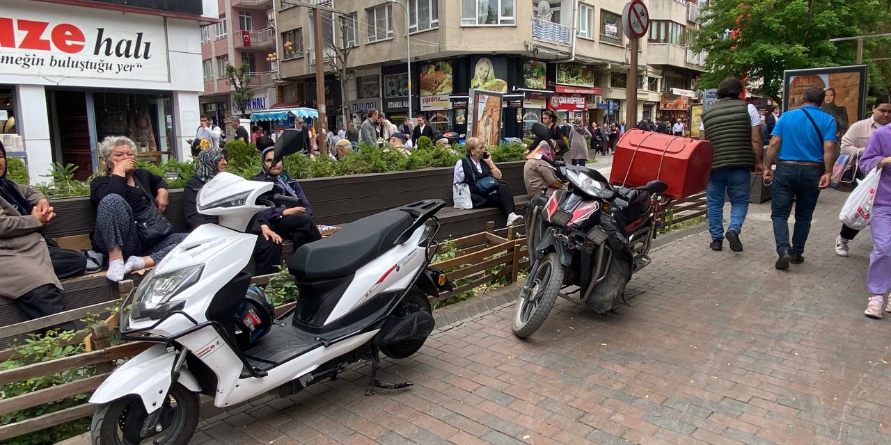Park yasağına rağmen motosiklet işgali