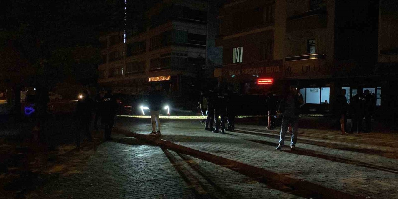 Alacak verecek kavgası kanlı bitti: 1 yaralı