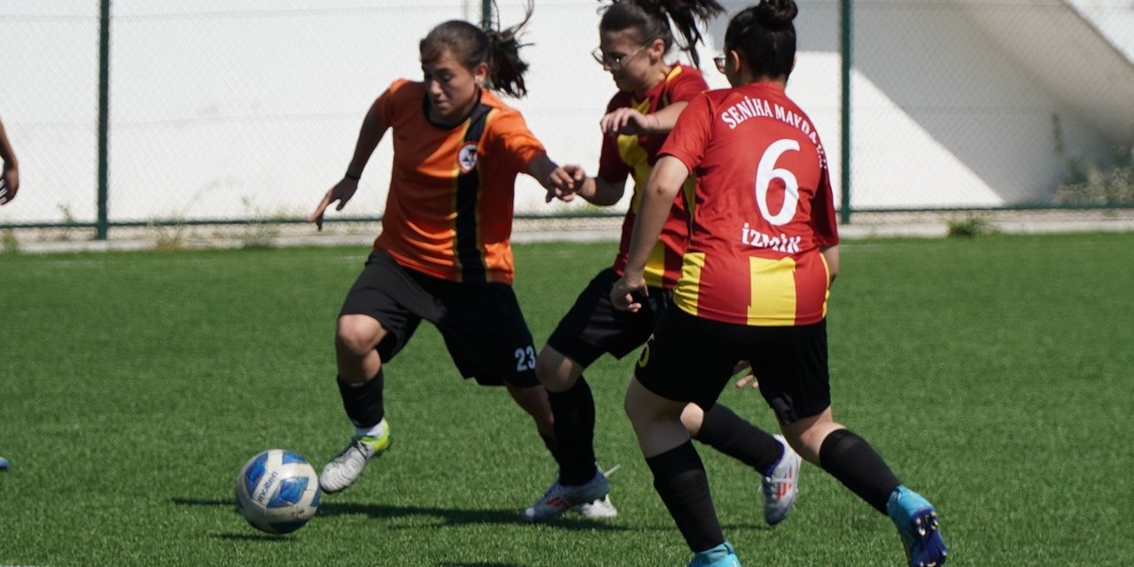 Okul Sporları Futbol Yıldız Müsabakaları başladı