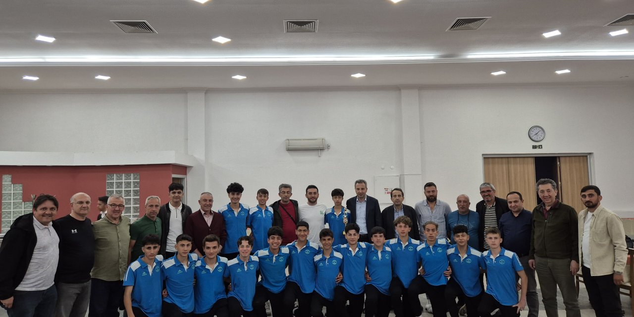 Şampiyonluk yemeğinde buluştular
