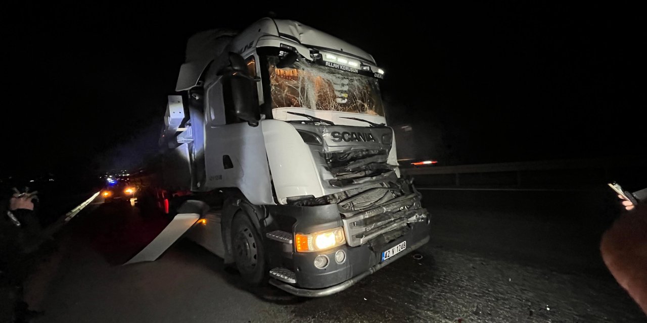 Eskişehir'de tırlar çarpıştı: 1 yaralı
