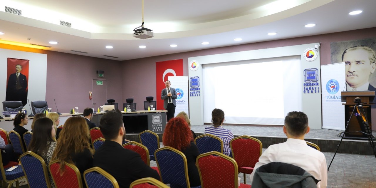 "Kriz Döneminde Marka Yönetimi" konferansı düzenlendi
