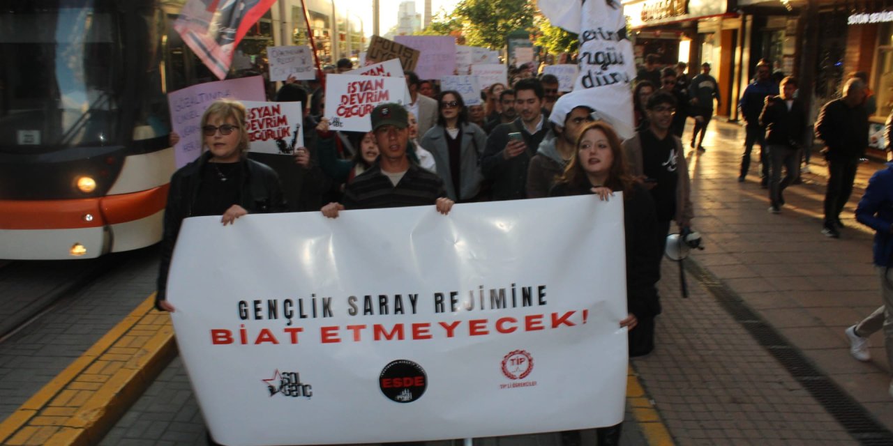 Eskişehir’de öğrenciler yürüyüş gerçekleştirdi