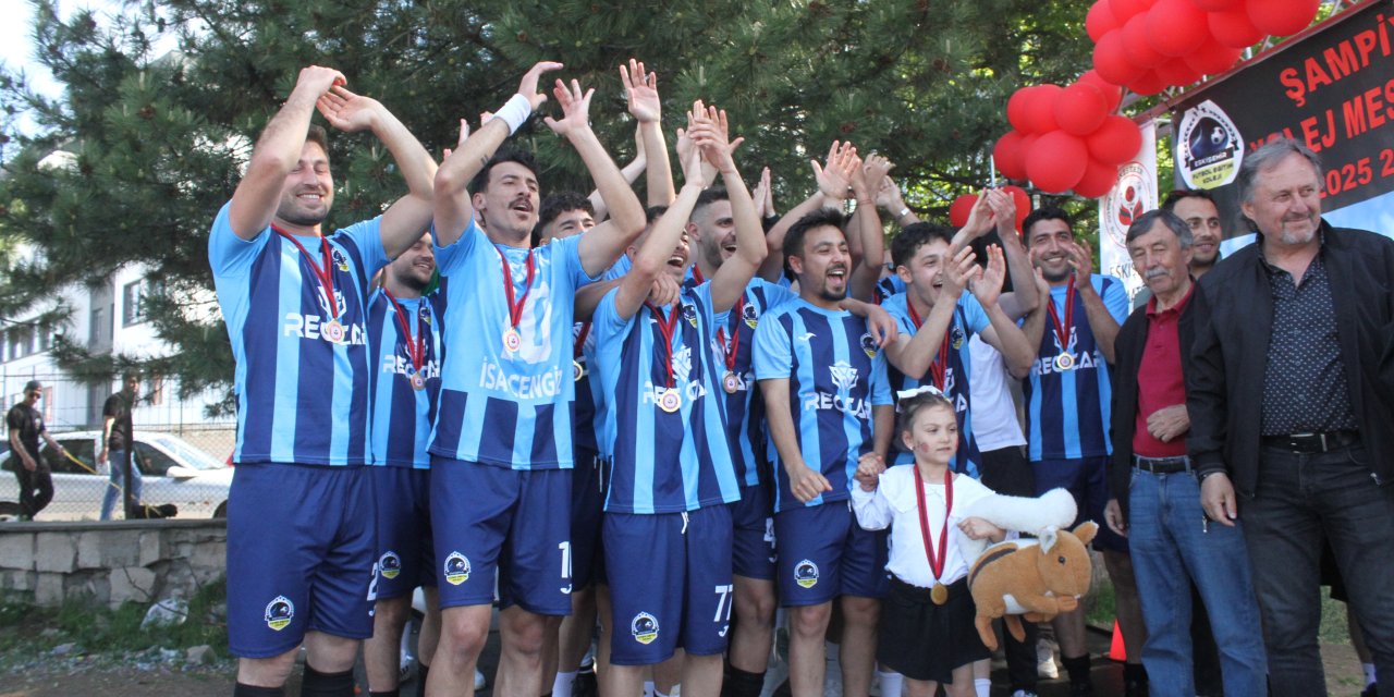 “Meşelikspor daha iyi yerlere gelecek”