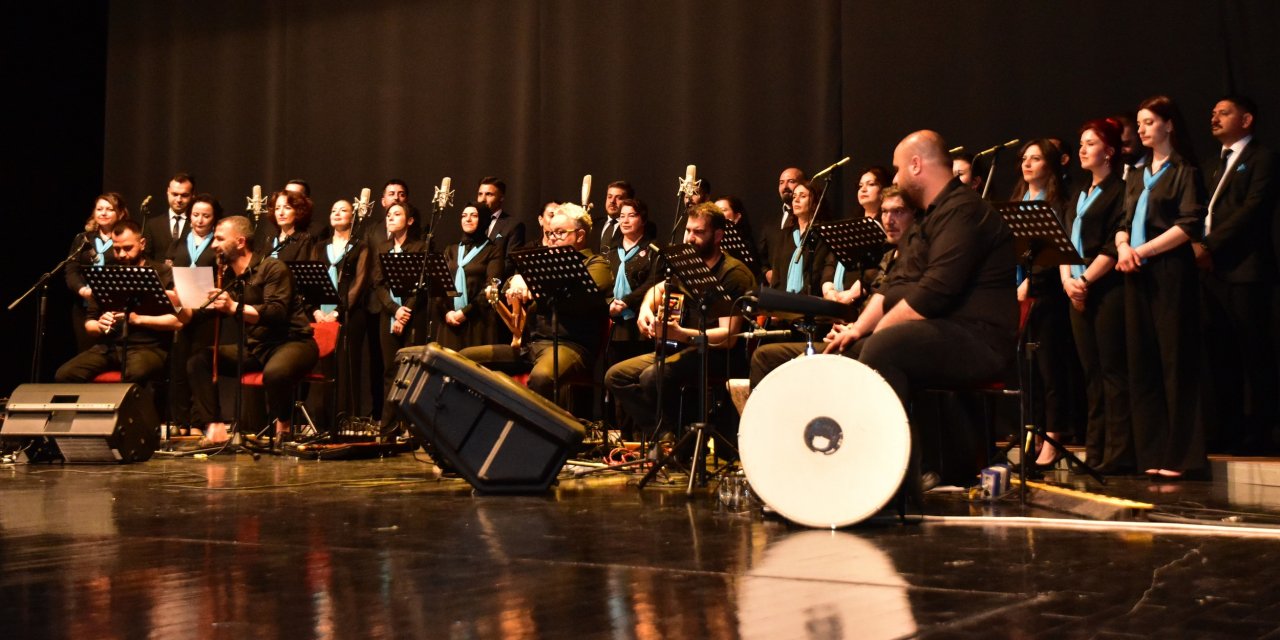 “Hemşirelik Haftası” için Türk Halk Müziği konseri düzenlendi