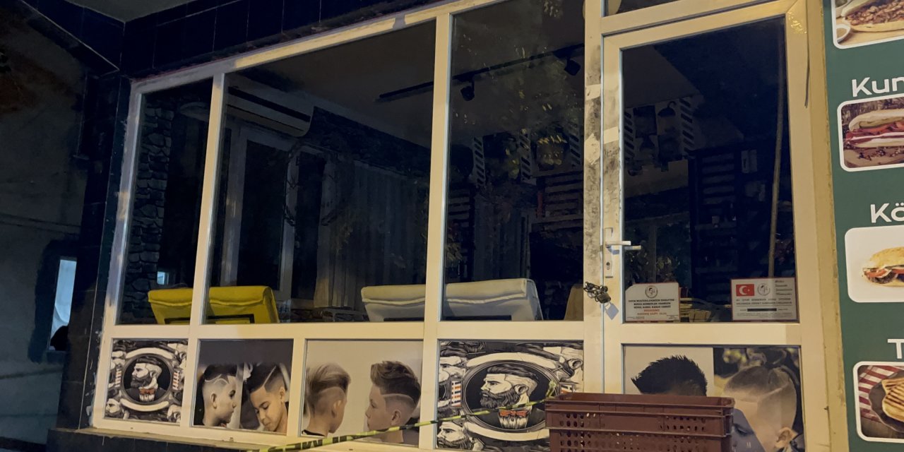 Maskeli bir kişi berber çırağını silahla vurarak öldürdü