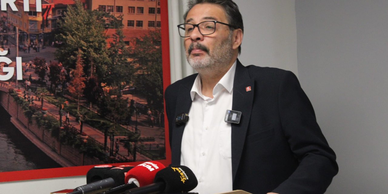 “Türkiye’nin geleceği ipotek altına alınmıştır”