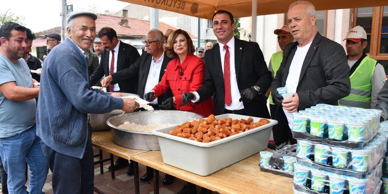 Başkan Ünlüce Beylikova'yı ziyaret etti