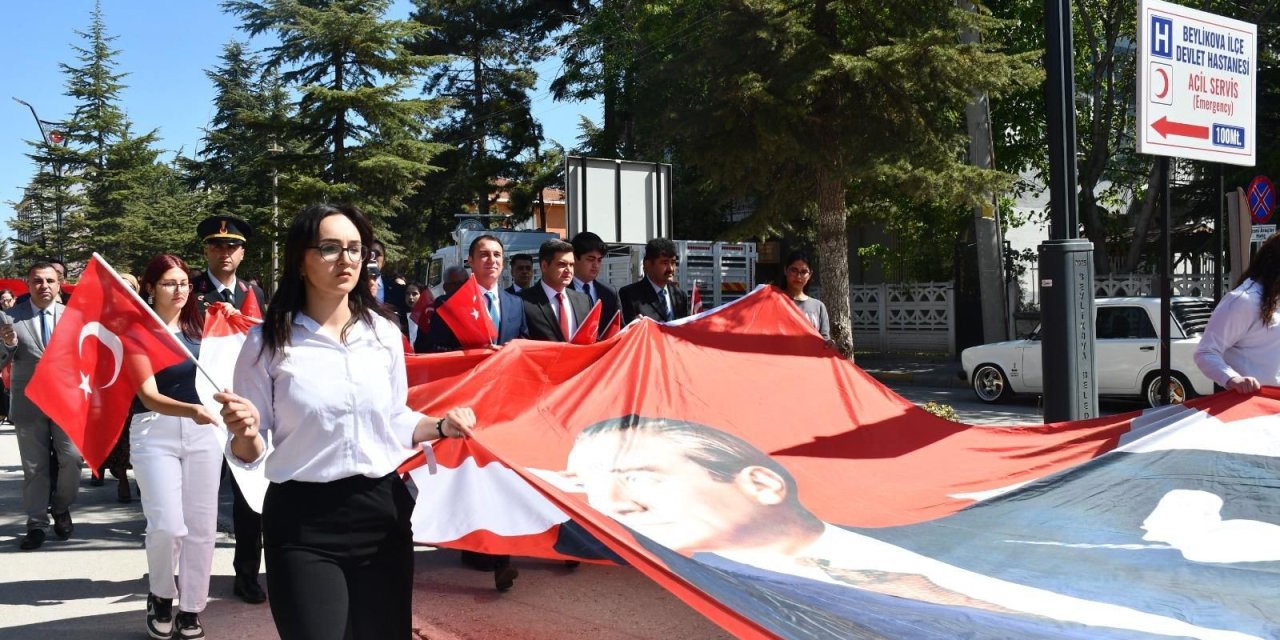 Beylikova'da 19 Mayıs için coşkulu bir kutlama gerçekleştirdi