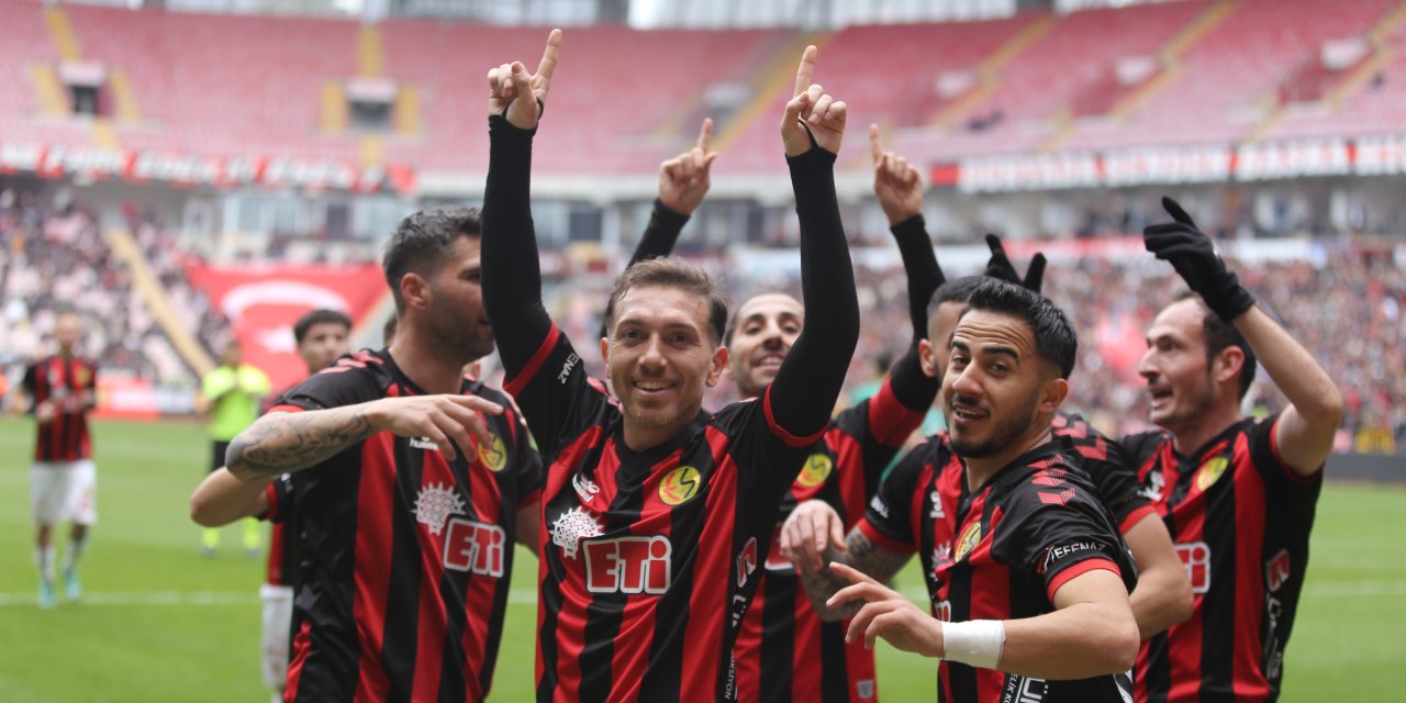 5 oyuncu 26 maçta görev aldı