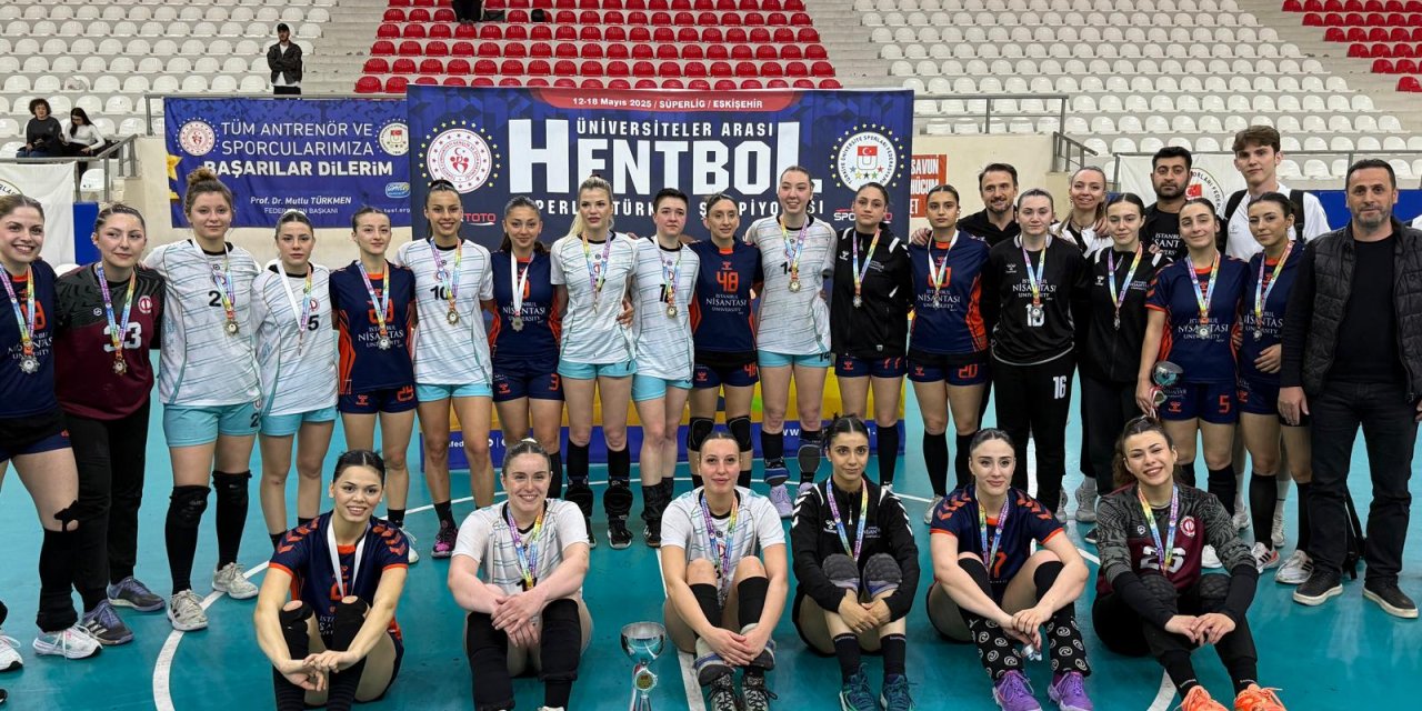 Anadolu Üniversitesi grup lideri olarak playofflara yükseldi