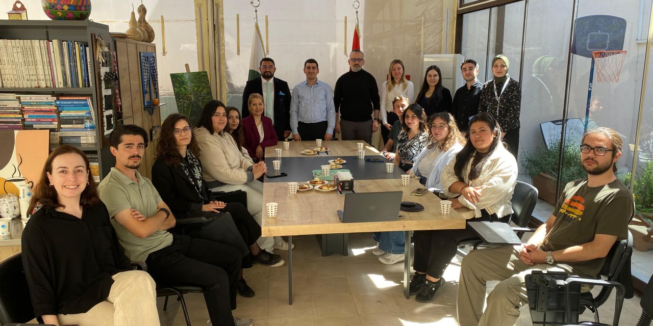 Anadolu Üniversitesi heyeti YEDAM'dan bilgi aldı
