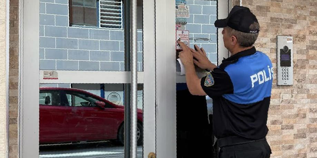 Polis ekipleri vatandaşları hırsızlıkla ilgili bilinçlendirmeyi sürdürüyor