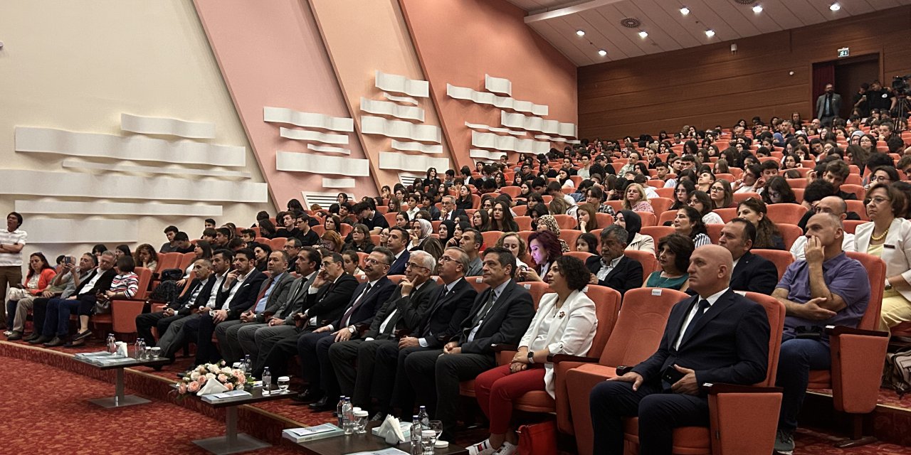Eskişehir Geleceğin Sesi Sempozyumu düzenlendi