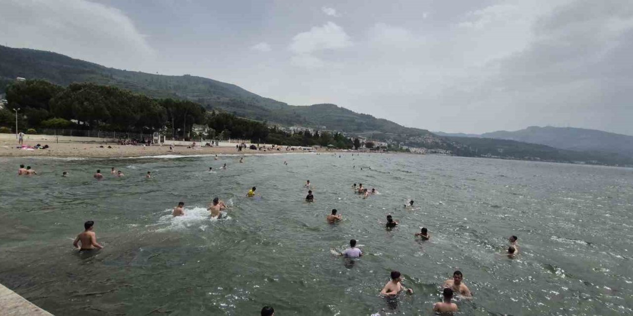 Bursa’da deniz sezonu erken açıldı