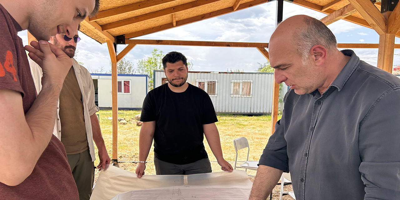 Eskişehir'in ve Şarhöyük'ün geçmişini anlatmak istiyorlar